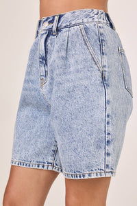 HIGH-RISE BOYFRIEND DENIM SHORTS