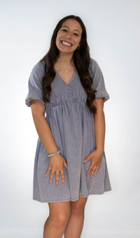 Short Sleeve V-Neck Dress