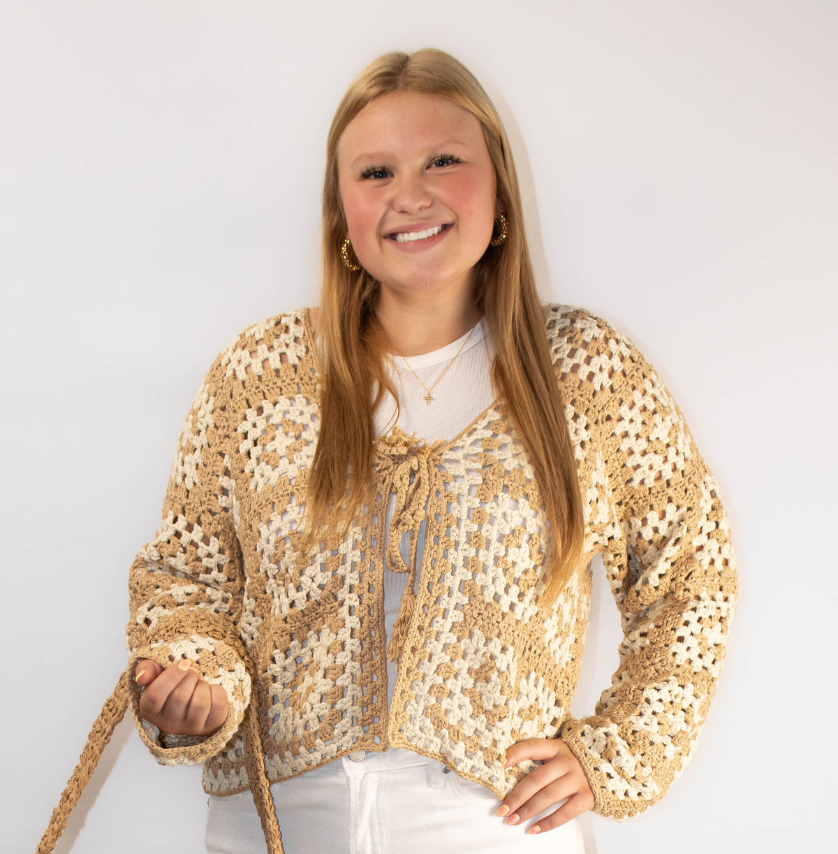 FRONT TIE CROCHET CARDIGAN: TAUPE-CREAM